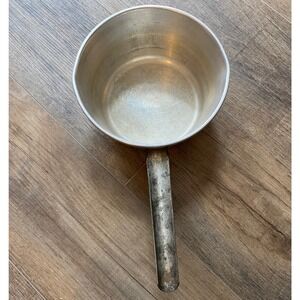 Mirro‎ Vintage Aluminum 2 Quart Saucepan Pot Made in USA Silver Riveted Handle